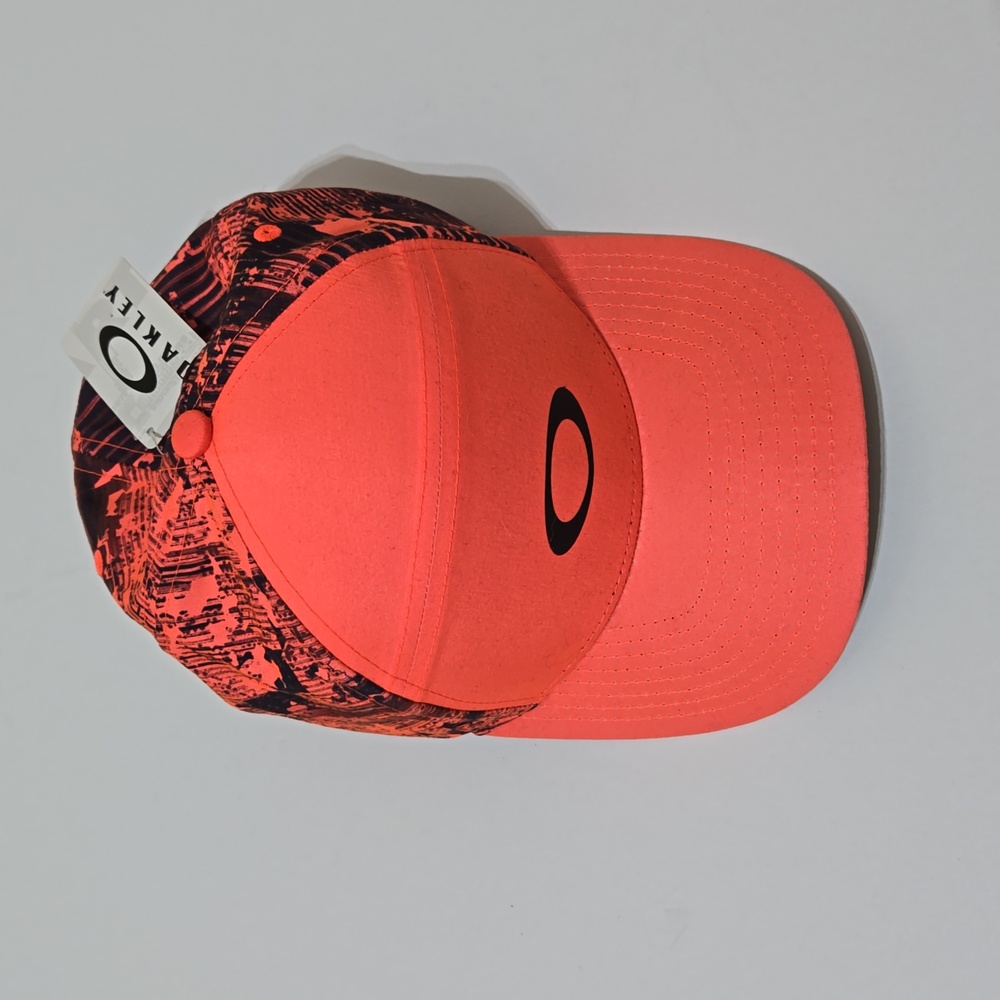 Oakley Shade Me Hat